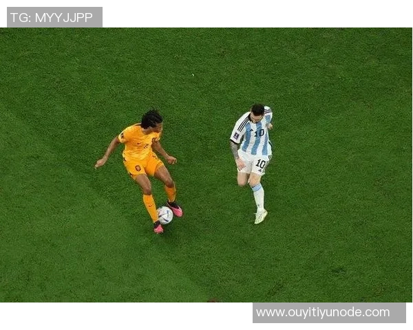 斯卡洛尼早在06年预见梅西夺冠并助力其穿上19号球衣