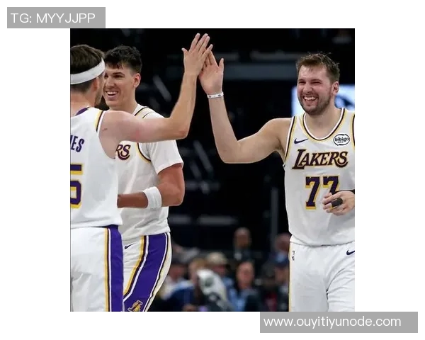 湖人热火首发对决维金斯阿德巴约强强联手东契奇里夫斯迎战挑战