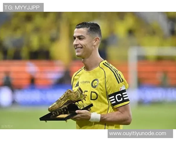 C罗荣获葡萄牙环球声望奖在社交媒体分享喜悦与感激之情