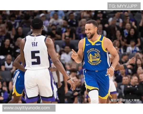 库里兄弟与克莱领衔现役仅三人三分命中率超40九季以上